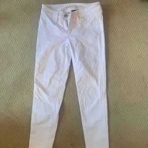 American Eagle White Jeans